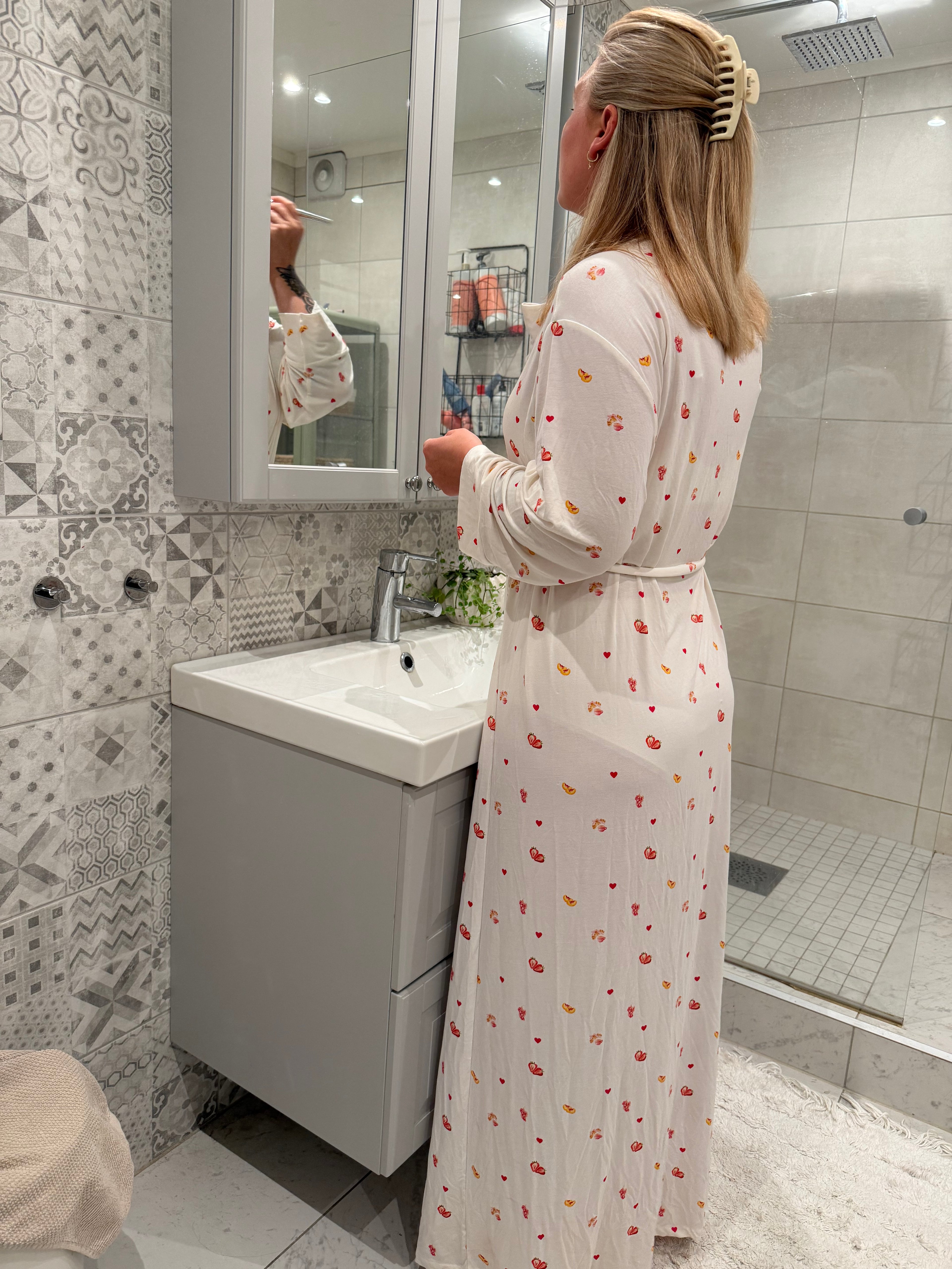 STRAWBERRY MOOD - BATHROBE