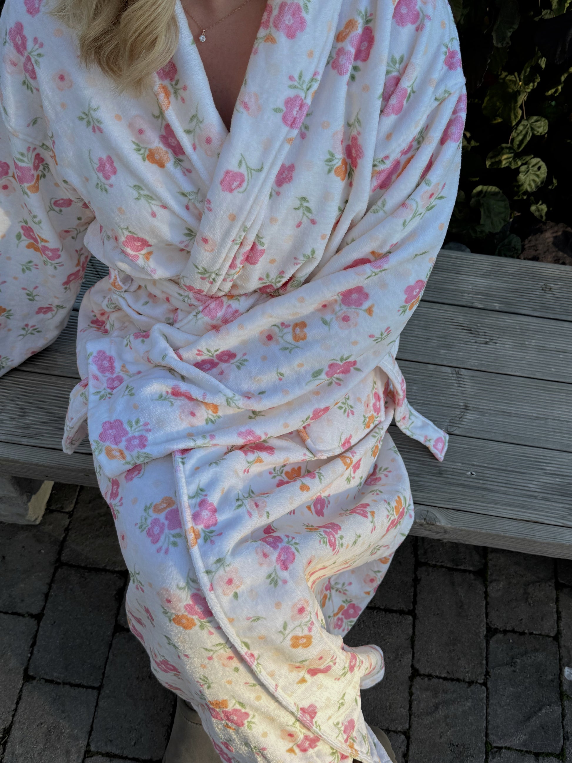 | FÖRBESTÄLLNING ÖPPEN | SUNDAY ROSE MORGONROCK