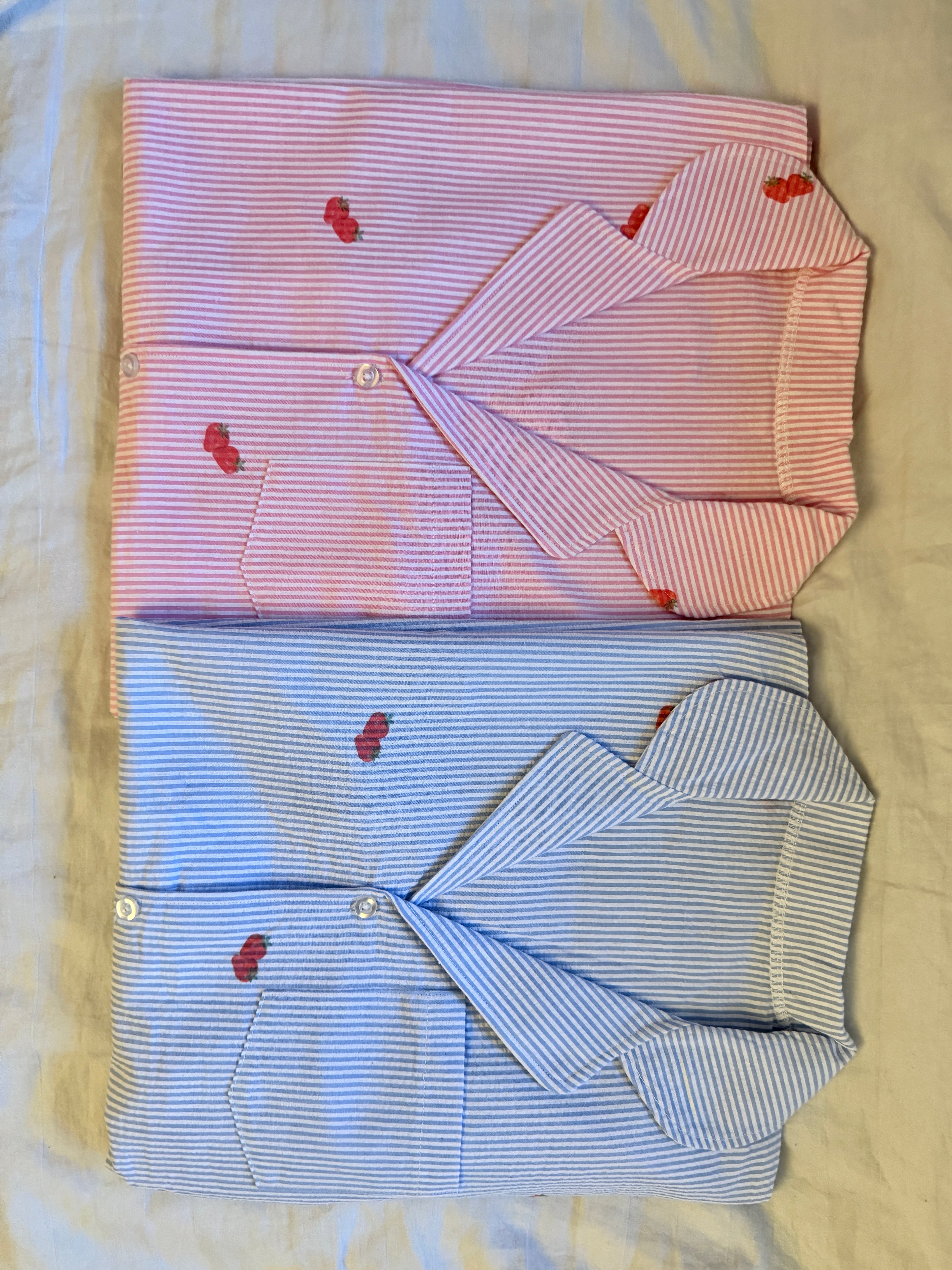 STRAWBERRY - STRIPED PYJAMAS SET WITH STRAWBERRIES IN BUCKET WAVE