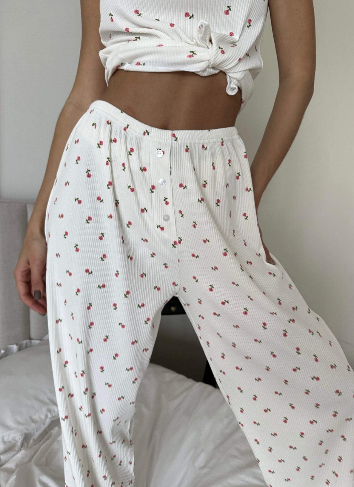 FILIPPA - WHITE PYJAMAS SET WITH PINK FLOWERS