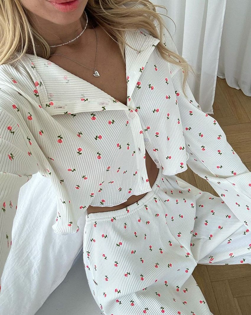 FILIPPA - WHITE PYJAMAS SET WITH PINK FLOWERS