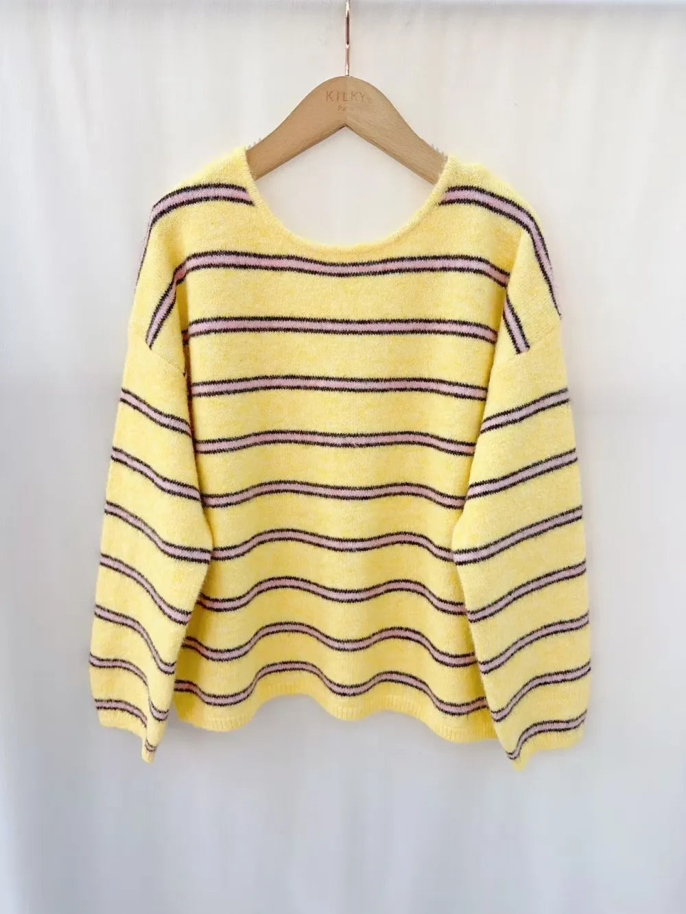 Honey bee knit