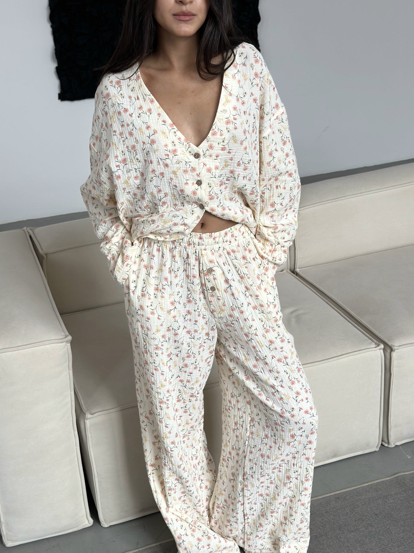 MATILDA - LYXIG BLOMMIG LÅNGÄRMAD PYJAMAS