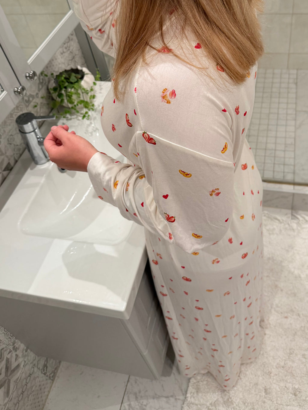 STRAWBERRY MOOD - BATHROBE