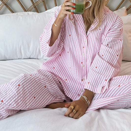BONNIE - BÄCKEBÖLJA PYJAMAS SET MED HJÄRTAN