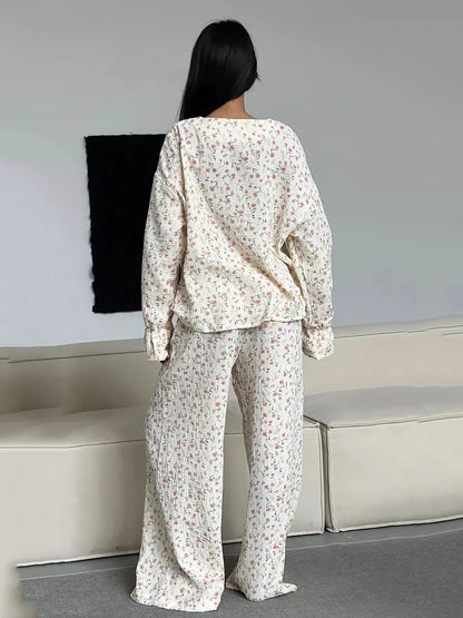 MATILDA - LYXIG BLOMMIG LÅNGÄRMAD PYJAMAS
