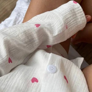 HEDDA - ROSA LÅNGÄRMAD ROMANTISK PYJAMAS MED SMÅ HJÄRTAN