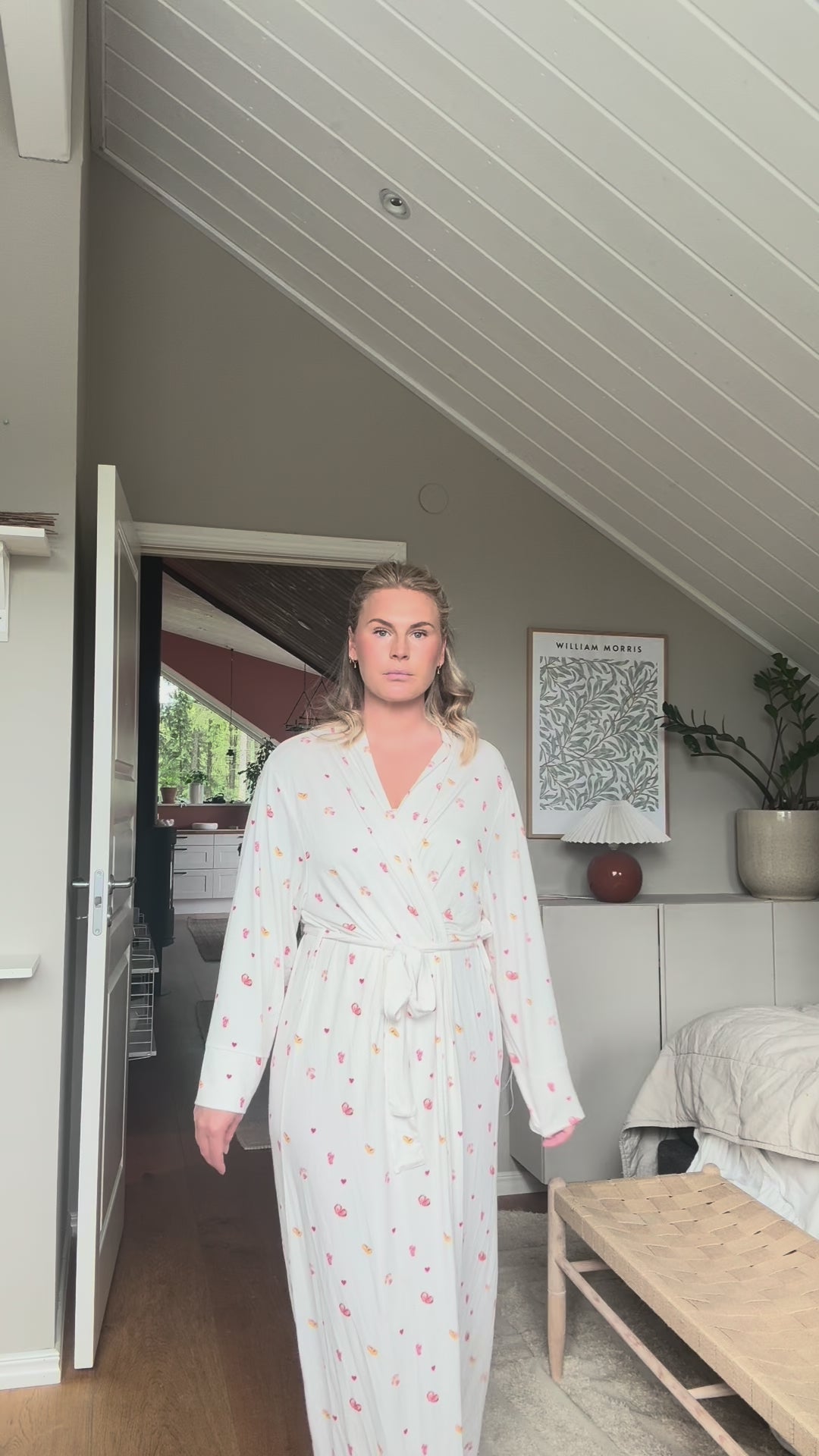 STRAWBERRY MOOD - BATHROBE